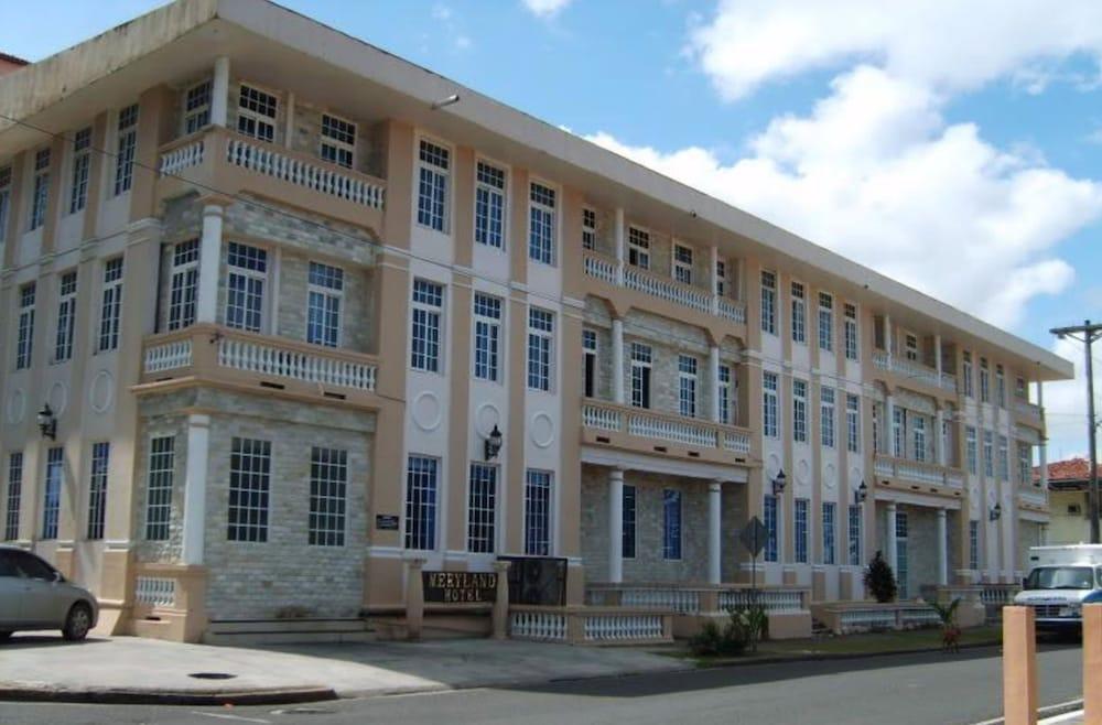 Meryland Hotel Colon Bagian luar foto