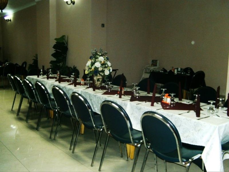 Meryland Hotel Colon Bagian luar foto