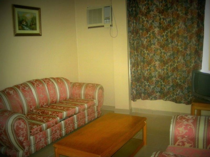 Meryland Hotel Colon Bagian luar foto