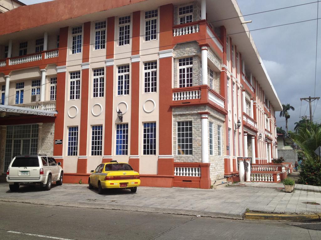 Meryland Hotel Colon Bagian luar foto