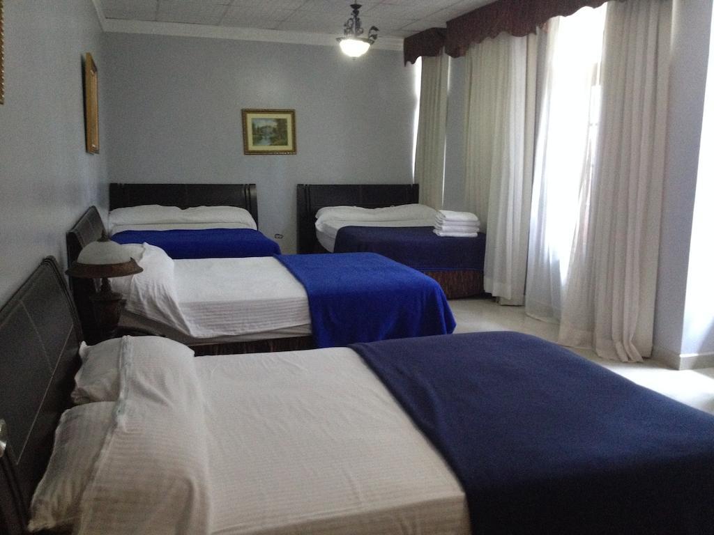 Meryland Hotel Colon Ruang foto