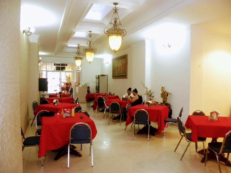 Meryland Hotel Colon Bagian luar foto