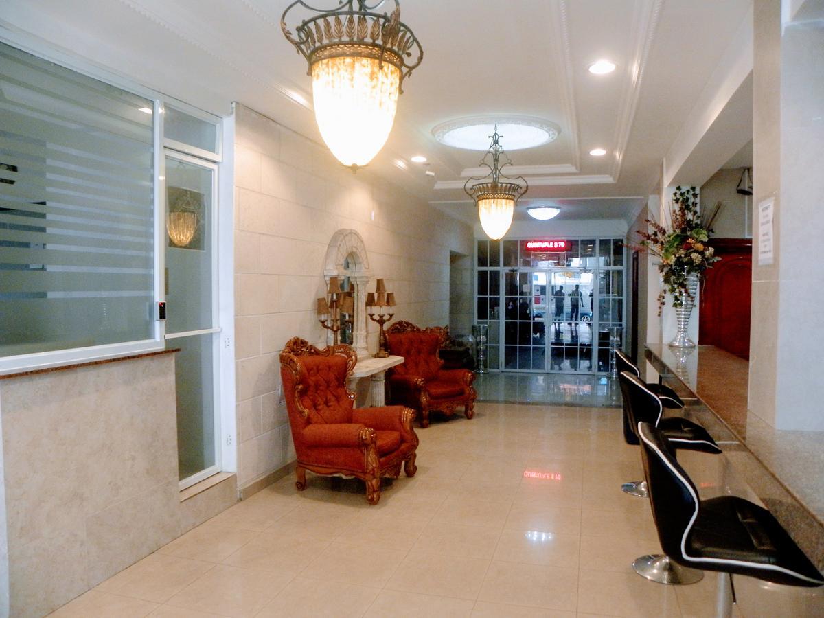 Meryland Hotel Colon Bagian luar foto