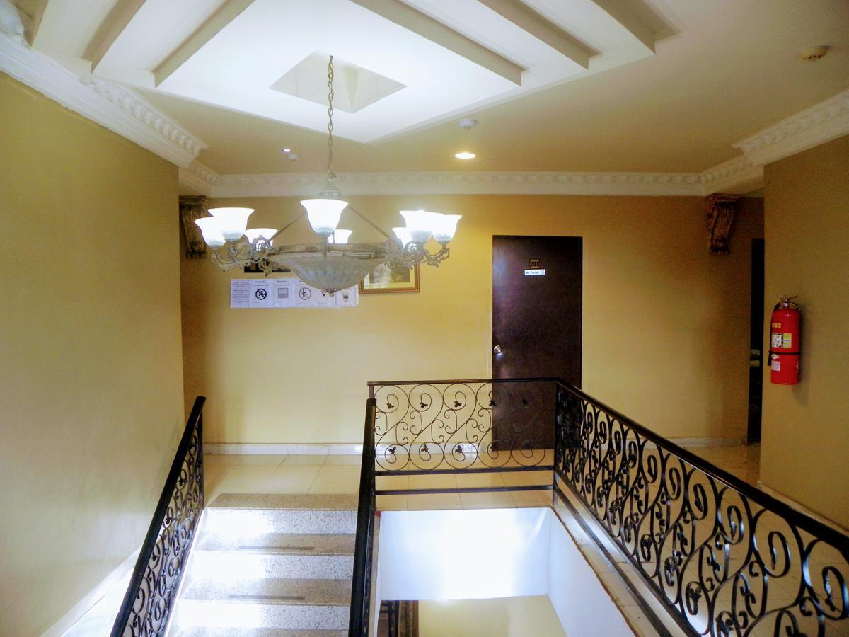 Meryland Hotel Colon Bagian luar foto